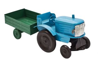 Tracteur avec remorque (miniature) ; © Nicolas Franchot