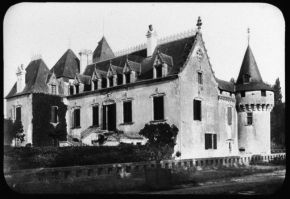 plaque de verre photographique ; Léognan, château Olivier, entrée