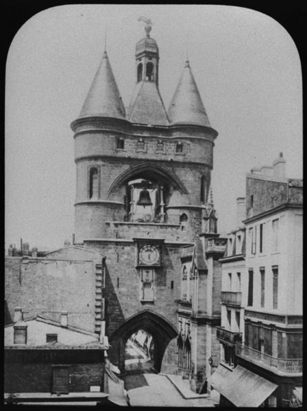 diapositive sur verre ; Bordeaux - Beffroi de l'ancien Hôtel de Ville - Porte Grosse Cloche XIII & XVI