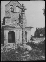 plaque de verre photographique ; Eglise et porche de Daignac