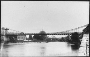 plaque de verre photographique ; Libourne, pont suspendu sur l’Isle