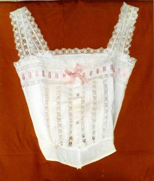 cache corset
