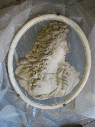 Médaillon ; Profil de Louis XIV