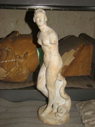 statuette ; Vénus type Médicis