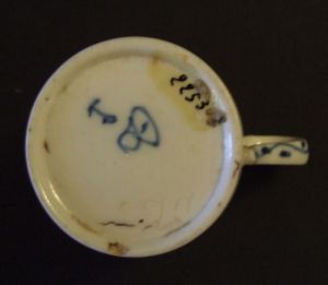 tasse ; soucoupe (ronde)