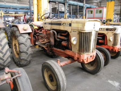tracteur CASE, type CF 400