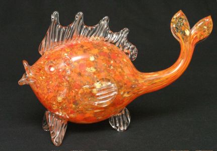 statuette en forme de poisson