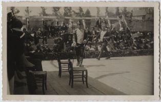 carte postale ; Pastorale de Roland - Deuxième représentation - Le 18 mai 1936 - Roland refuse d'aller combattre contre Fierrabras (p33)