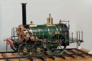 Modèle réduit de locomotive à vapeur (1989.2.37)