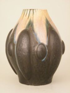 vase (2009.5.3)