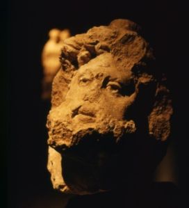 statue (fragment) ; Hélios-Sérapis (2009-1-62)