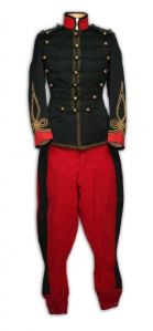 uniforme militaire (ensemble) ; veste (1) ; pantalon (1) ; uniforme de lieutenant d'artillerie (1987.141.0)