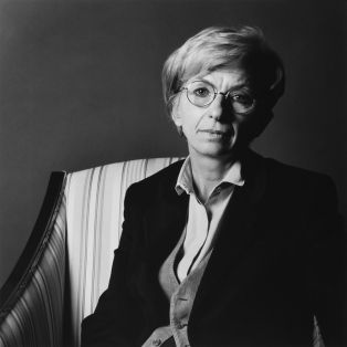 Emma Bonino ; © Courrèges Christian