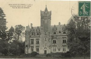 Beaumont-en-Véron (I.-&-L.) / Coulaine rebâti au XVe siècle / Vue de face du Château