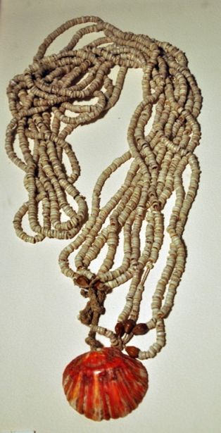 collier ; © Musée des Beaux-Arts de Chartres