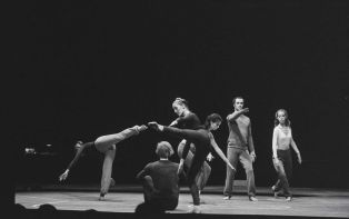 Merce Cunningham and Dance company ; © Titulaire(s) des droits : MC2 Grenoble