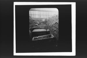 plaque de verre photographique ; Tranchée n°3 (Titre du négatif : Fouilles de St Seurin, Tranchée N°3)