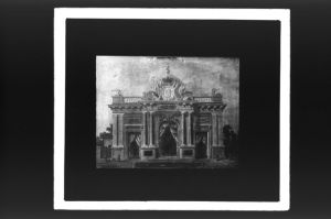 plaque de verre photographique ; Portique peint par Gonzalès pour le retour du 1er président Lebertton