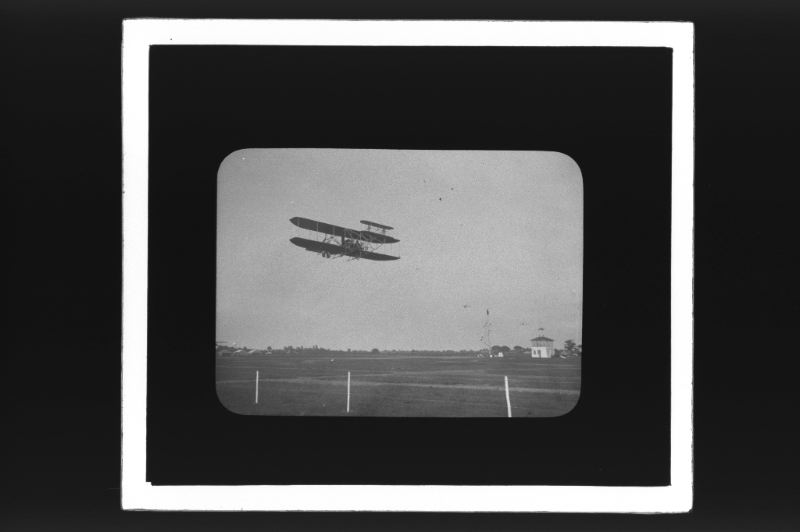plaque de verre photographique ; Aérodrome de Beau Désert, Biplan
