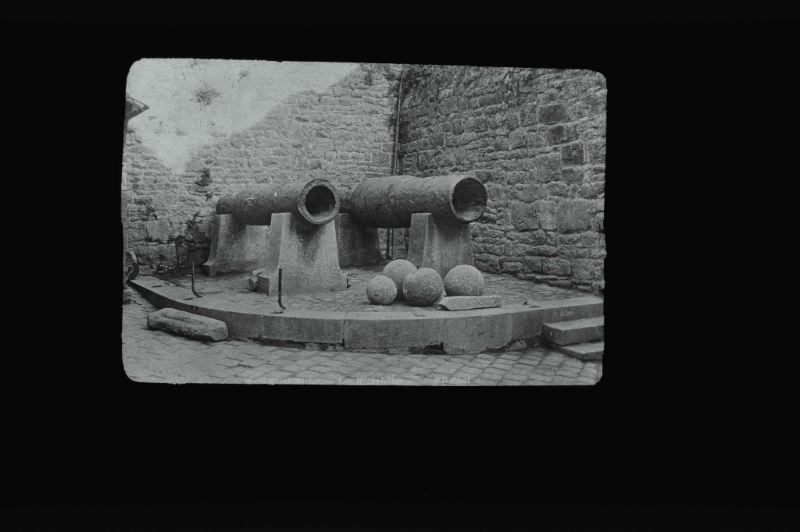plaque de verre photographique ; Mont-Saint-Michel (Le) : canons