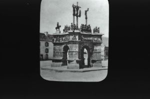 plaque de verre photographique ; Pleyben : calvaire XVIème : vue d'ensemble