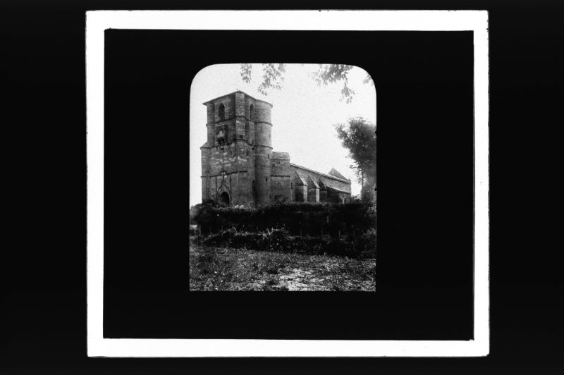plaque de verre photographique ; Nérigean, église