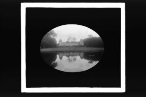plaque de verre photographique ; Gironde, Pomerol, château de Sales, l’étang