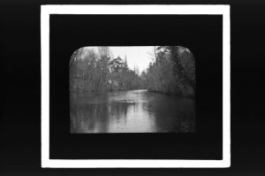 plaque de verre photographique ; Paysage, rivière