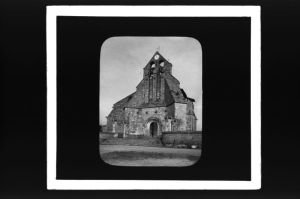plaque de verre photographique ; Gironde, Quentin de Baron, église, façade