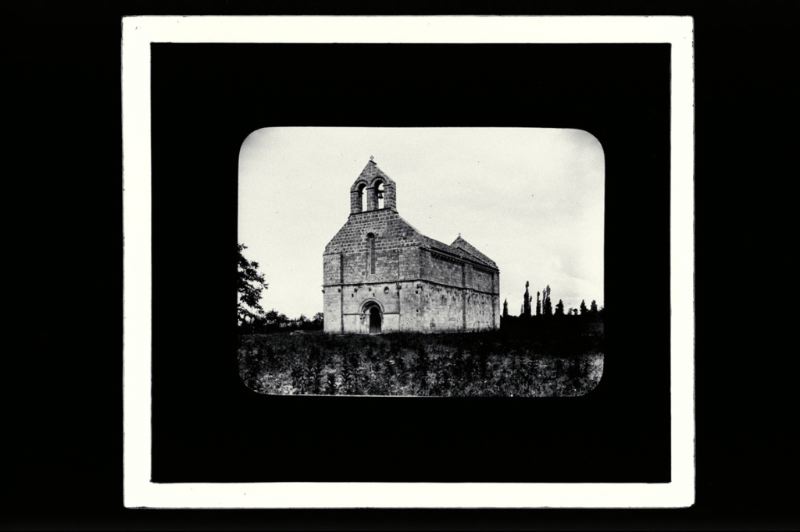 plaque de verre photographique ; Bourg, Eglise de la Magrigne