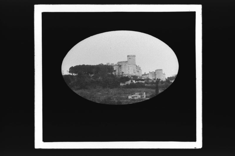 plaque de verre photographique ; château de Duras, vu de la route de Monségur