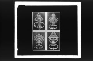 diapositive sur verre ; Bordeaux - Heurtoirs du XVIIIème siècle