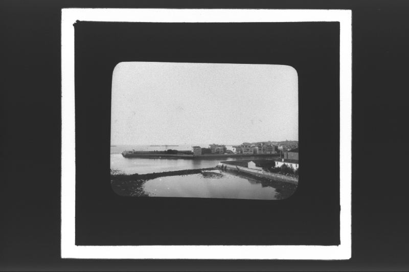 plaque de verre photographique ; Saint-Jean-de-Luz, vue prise du phare
