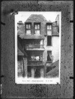 plaque de verre photographique ; N°2 - Pau - Maison Bernadotte M.D. Edit.