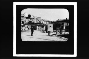 plaque de verre photographique ; Bourg, vu de la jetée