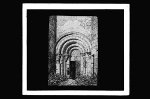 plaque de verre photographique ; Portail de Daubèze, Drouyn Var.gir . III. 396-399