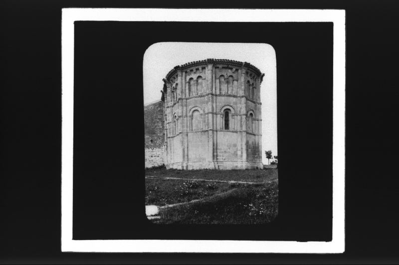 plaque de verre photographique ; Langoiran, église du Haut, chœur