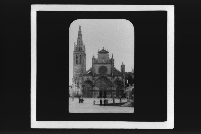 plaque de verre photographique ; La cathédrale, ensemble
