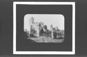 plaque de verre photographique ; Rauzan, le château, vue générale