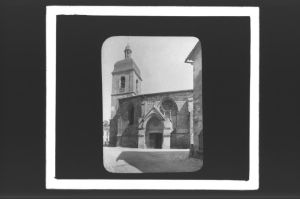 plaque de verre photographique ; Rions, Eglise Saint-Seurin : entrée rue Lavidon