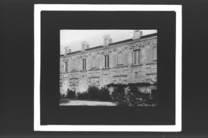 plaque de verre photographique ; Vayres, le château, façade Henri III