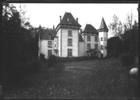 plaque de verre photographique ; Château près de La Linde