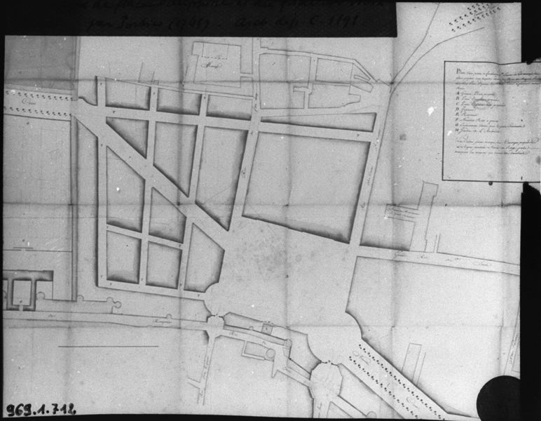 diapositive sur verre ; Projet de Place Dauphine et du quartier voisin par Portier (l745) ; Plan d'une partie du fauxbourg St Seurin (titre de l'œuvre reproduite)