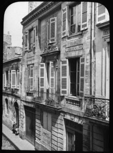 diapositive sur verre ; Bordeaux - Maison du XVIIIème siècle - 39 rue Poyenne