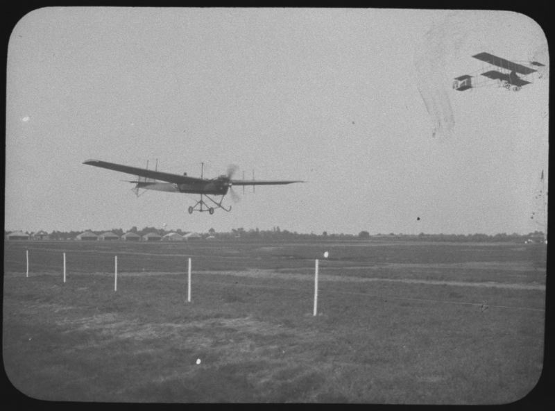 plaque de verre photographique ; Aérodrome de Beau Désert, Monoplan et Biplan