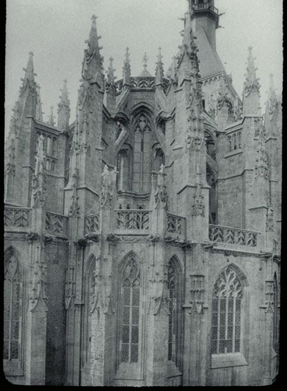 plaque de verre photographique ; Mont-Saint-Michel (Le) : l'église : abside