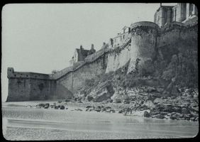 plaque de verre photographique ; Mont-Saint-Michel (Le) : tour nord, tour Boucle