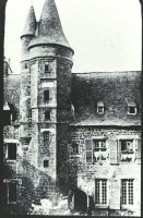 plaque de verre photographique ; Saint-Brieuc : hôtel du Saint-Esprit XVème