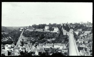 plaque de verre photographique ; Dinan : vue générale de la ville