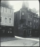 plaque de verre photographique ; Guingamp : vieille maison rue N-D-de-Bon-Secours